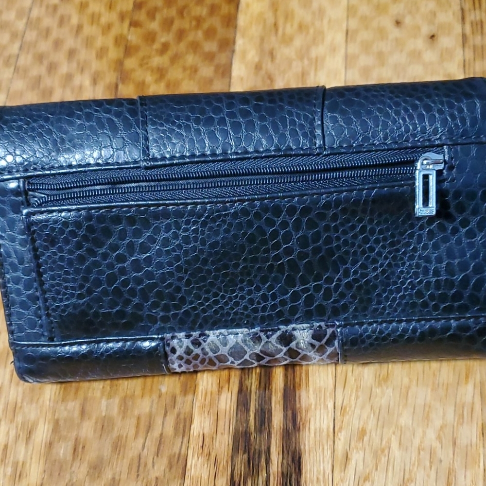 Wallet - Picture 4 of 5